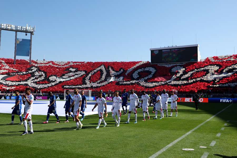 Torcida do Wydad lotou o estádio em Rabat