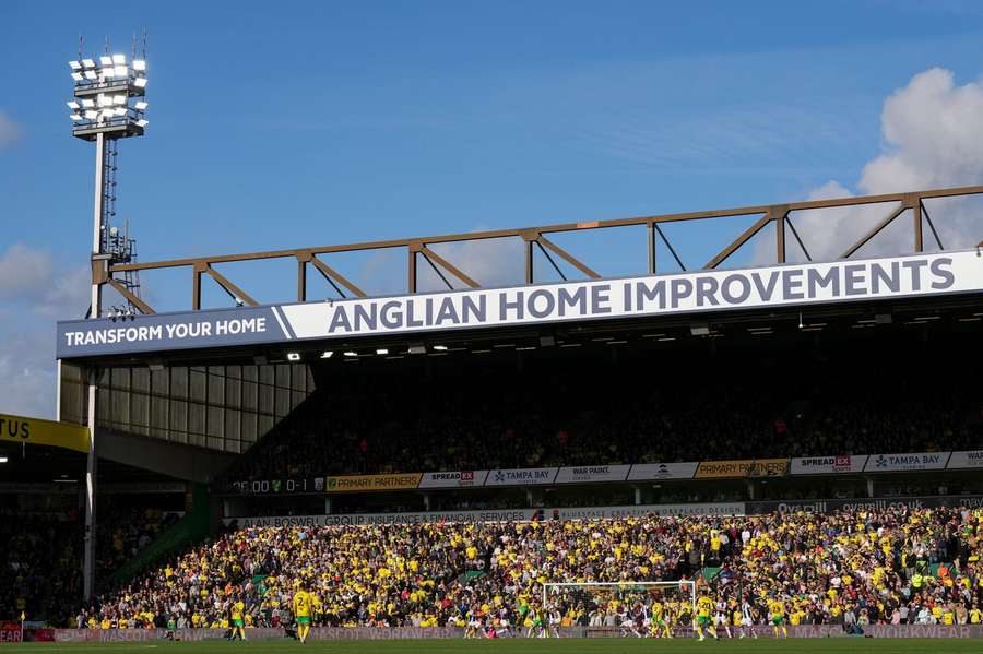 Norwich momentálne pôsobí v druhej najvyššej anglickej súťaži.