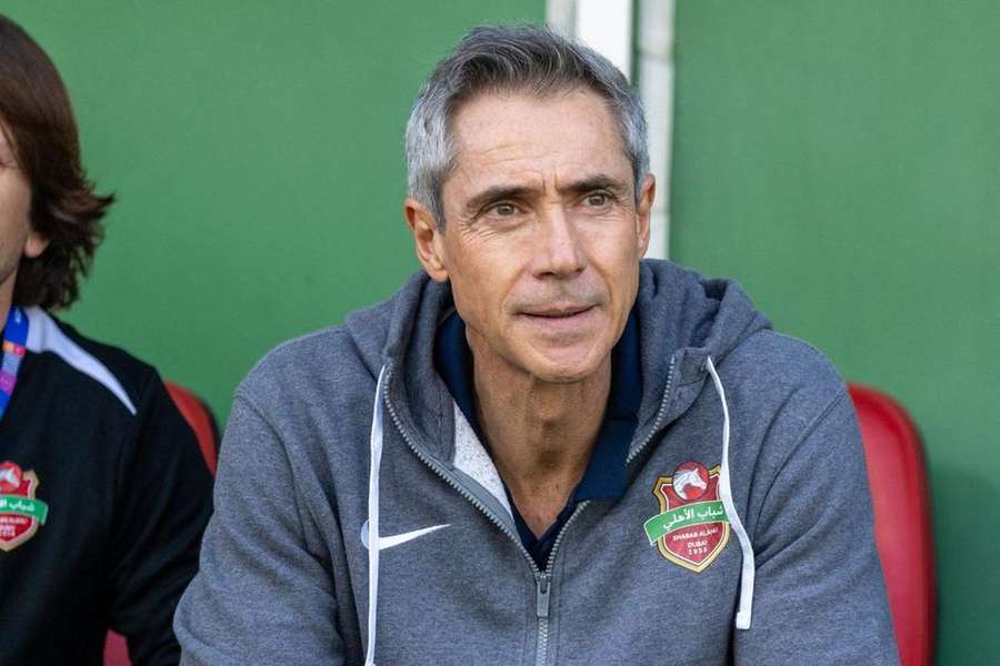 Paulo Sousa em grande nos Emirados Árabes Unidos