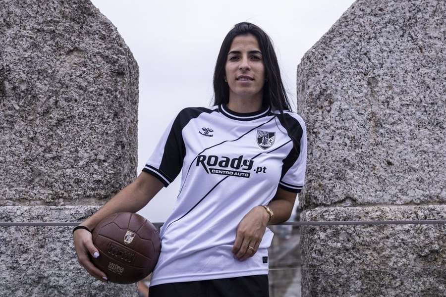 Gabriela Zidoi apresentada em Guimarães Gabriela Zidoi apresentada em Guimarães