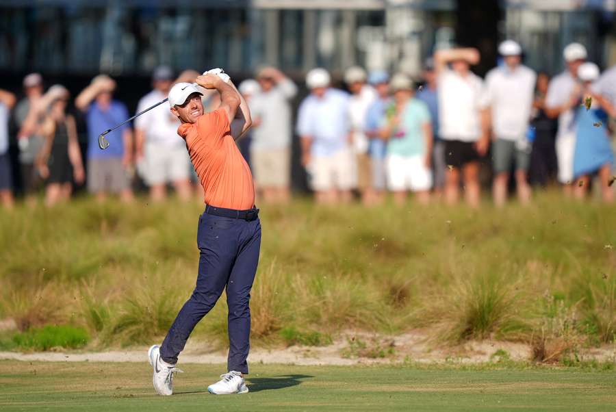 Rory McIlroy eindigde de eerste ronde op Pinehurst met een gedeelde koppositie