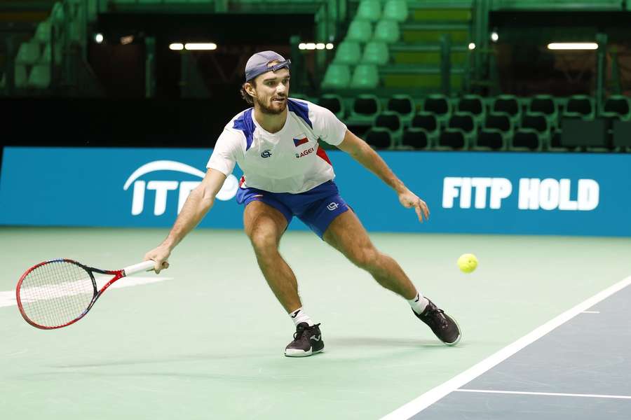 Macháč na tréninku české reprezentace před zápasem se Španěly. Macháč na tréninku české reprezentace před zápasem se Španěly.