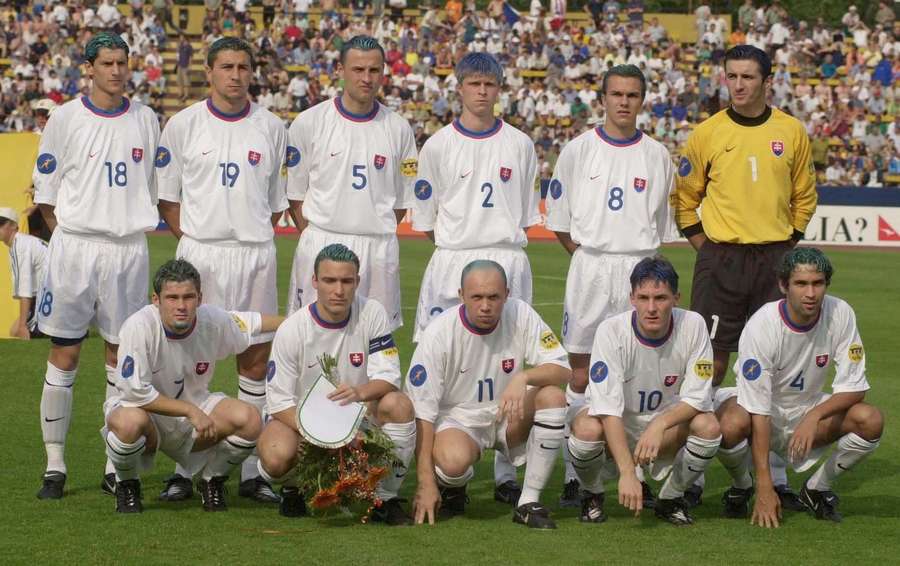Slovensko pred duelom so Španielmi na Eure U21 v roku 2000.