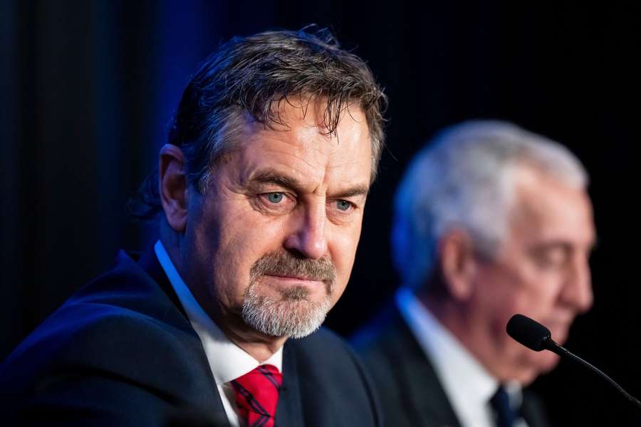 Bříza nebude prezidentem IIHF. Bříza nebude prezidentem IIHF.