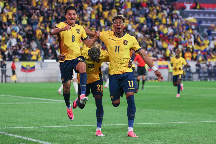 Schönes Erfolgserlebnis für WM-Teilnehmer Ecuador Schönes Erfolgserlebnis für WM-Teilnehmer Ecuador