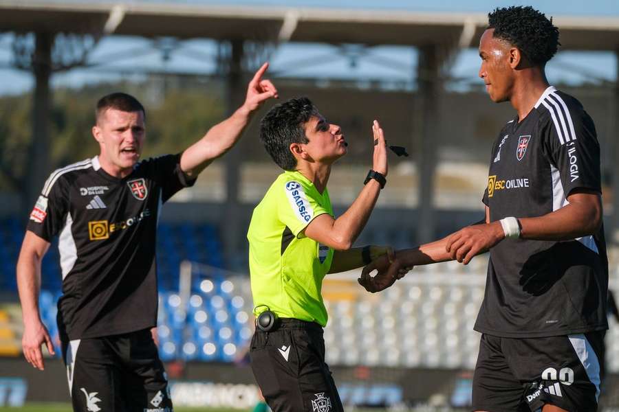 Catarina Campos arbitrou jogo na Liga