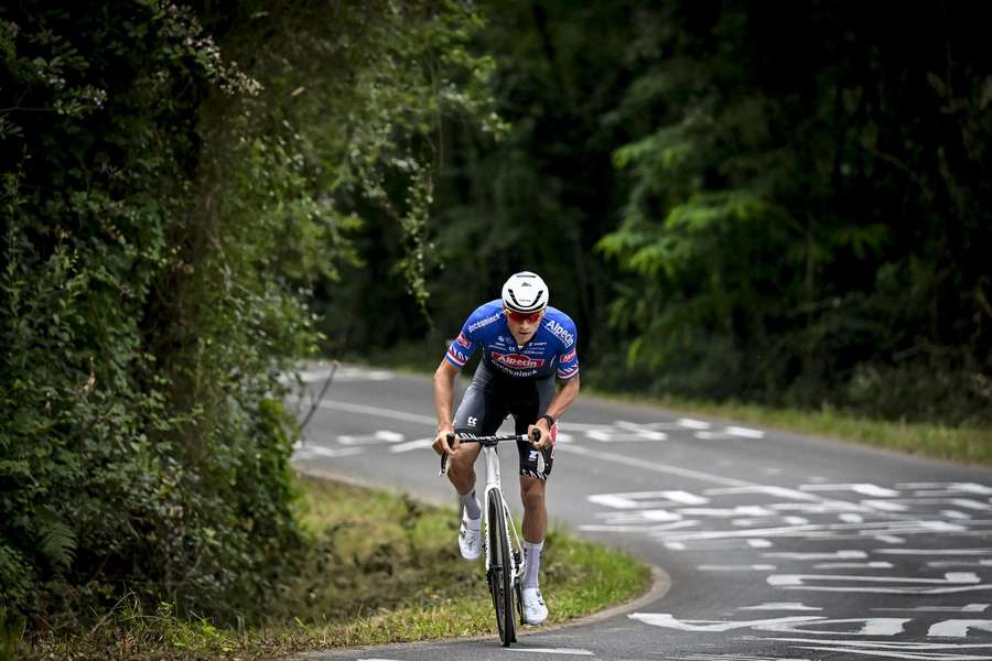 Van der Poel tijdens de verkenning van de openingsetappe