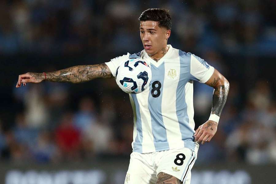 Enzo Fernández en acción con Argentina