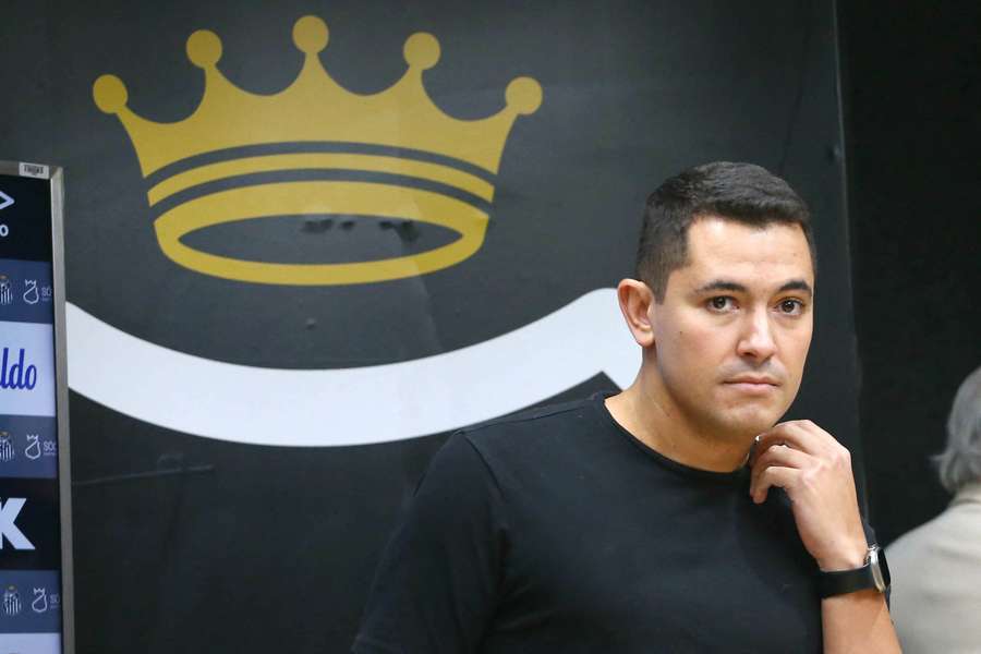 Pedro Martins decidiu por saída de cargo gestor no Santos