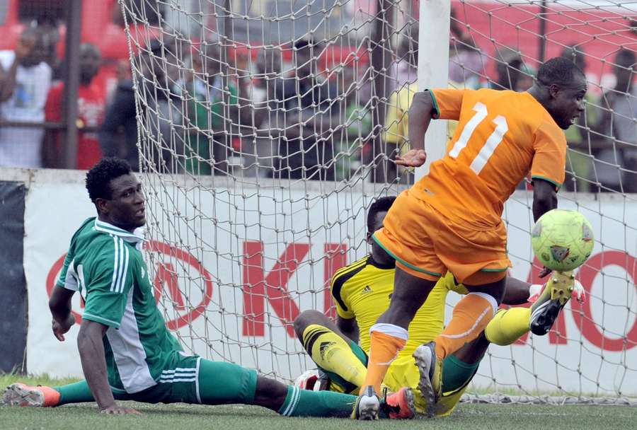 Kwambe in action for Nigeria Kwambe in action for Nigeria