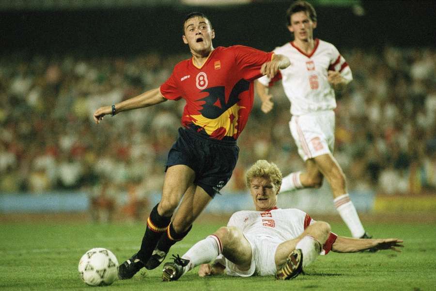 Luis Enrique, en la final olímpica de 1992 entre España y Polonia