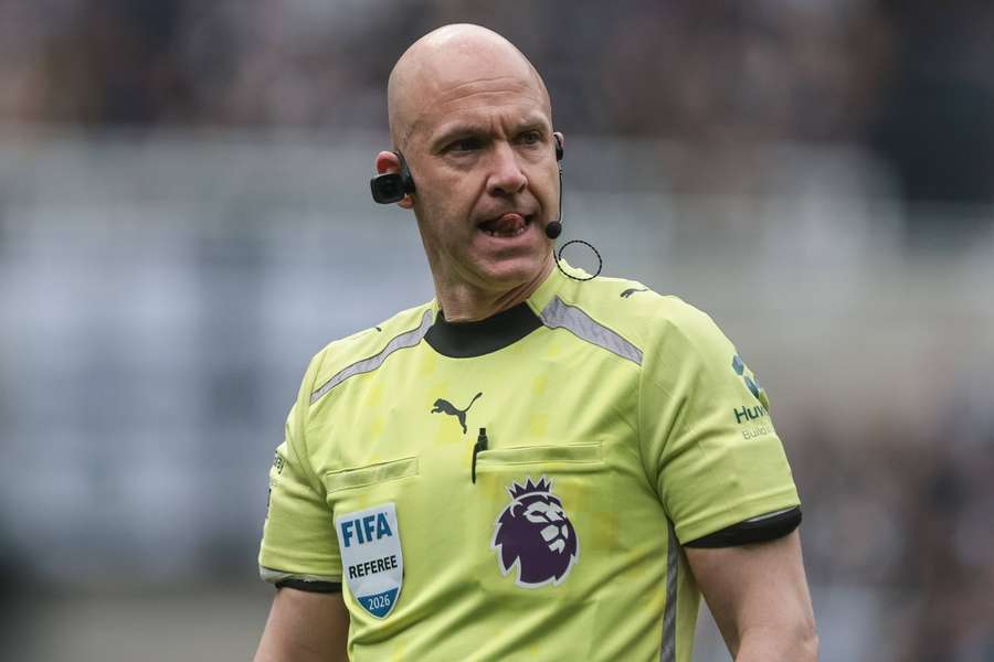 Anglik Taylor sędzią meczu Polski z Albanią