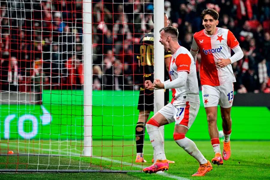 Obránce Tomáš Vlček vysvobodil Slavii prvním gólem.