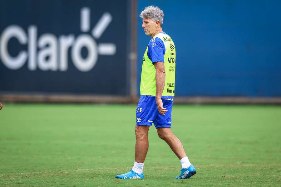 Renato soma uma dezena de títulos como técnico do Grêmio
