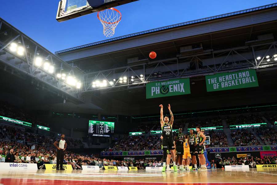 South East Melbourne Phoenix's Nathan Sobey shoots a free throw on Saturday night.