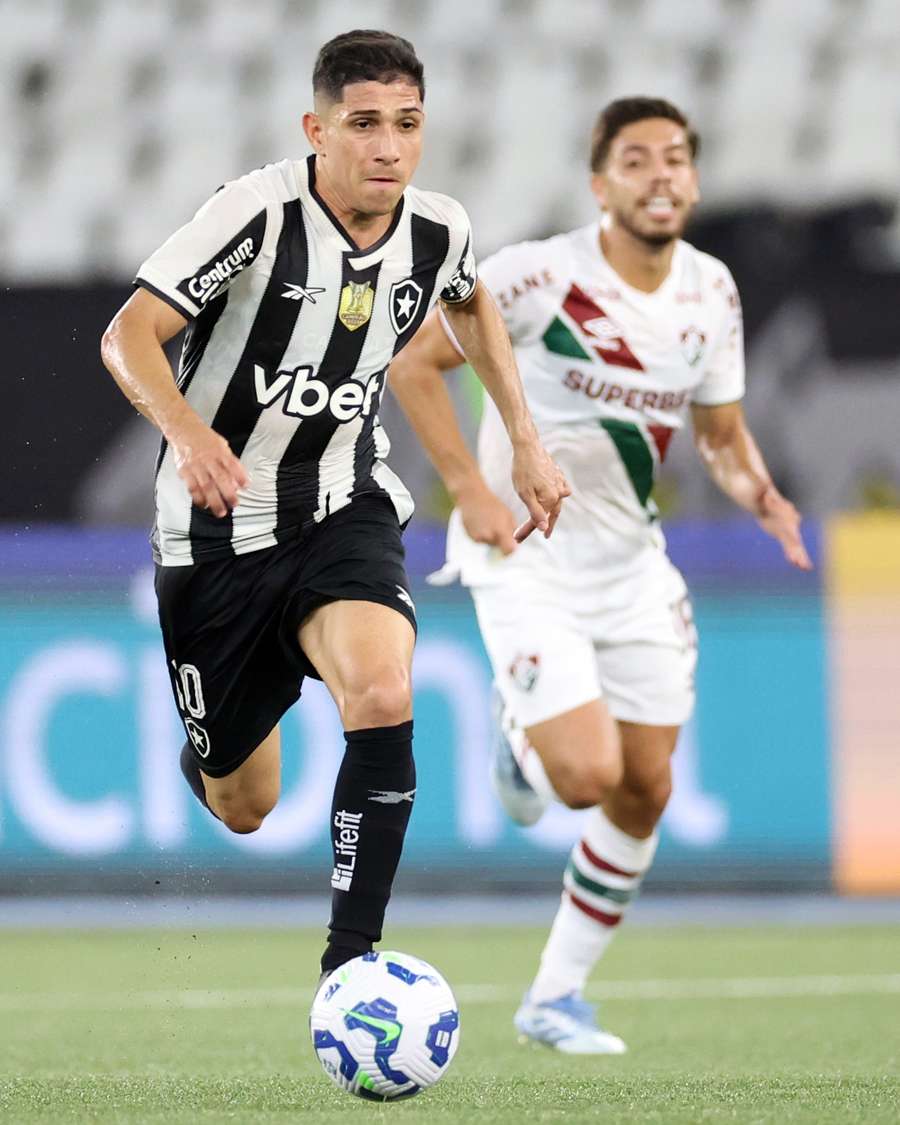Savarino no Botafogo - Fluminense do Brasileirão 2025