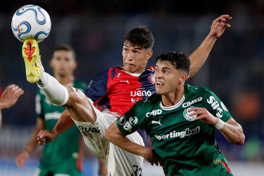 O empate entre Cerro Porteño e Palmeiras deixou o Grupo F da Libertadores todo embolado