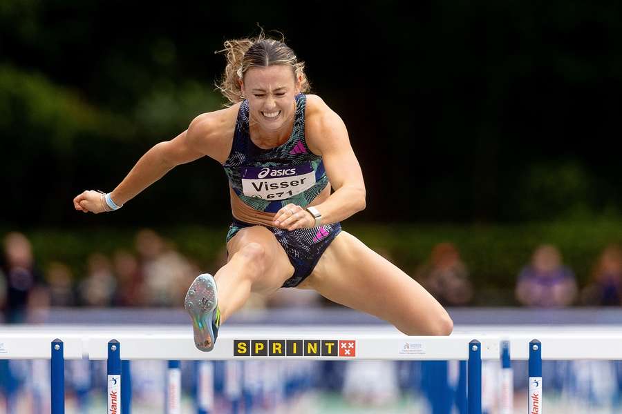 Nadine Visser tijdens de finale 100 meter horden op het NK van afgelopen weekend