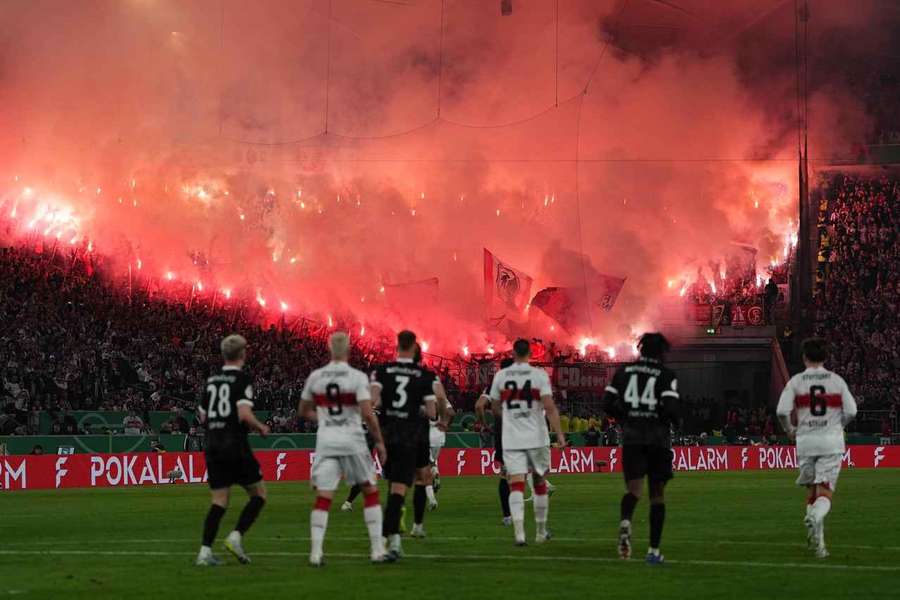 Stuttgart ajunge pentru a doua oară la rând în finala Cupei Germaniei după un duel incendiar cu Freiburg