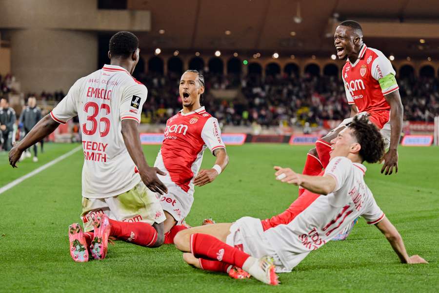 Monaco frappe un grand coup