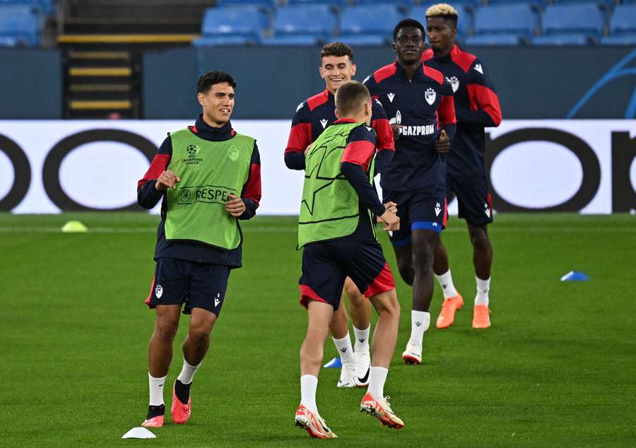 Red Star's New Zealand midfielder #06 Marko Stamenic (L) attends a team training session at the Etihad Stadium