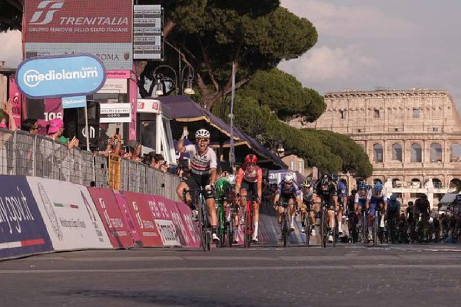 Mark Cavendish fait ses adieux au Giro en beauté.
