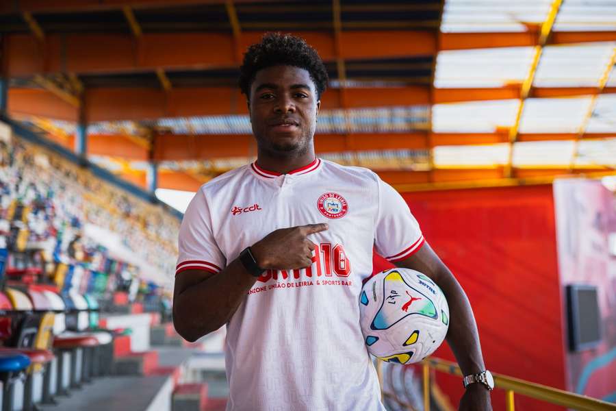 Nabil Ondó assinou com a União de Leiria até 2029 Nabil Ondó assinou com a União de Leiria até 2029