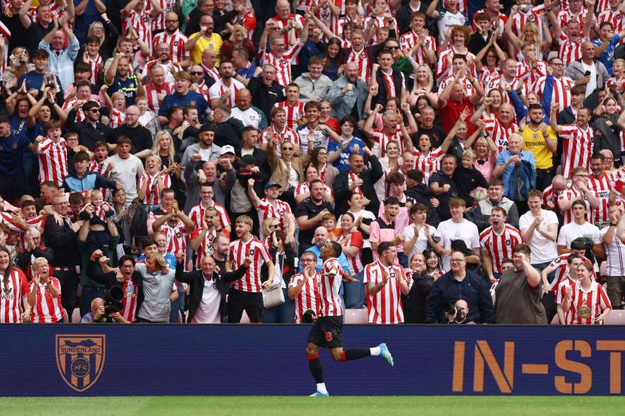 Sunderland wraca do europejskich pucharów po 53 latach. Zagra z Lechem i Jagiellonią