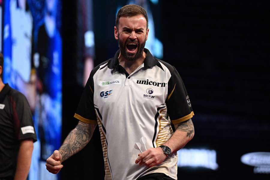 Smith celebrates in Dortmund Smith celebrates in Dortmund