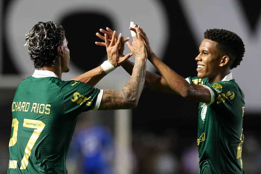 Richard Ríos marcou no fim e garantiu o triunfo do Palmeiras