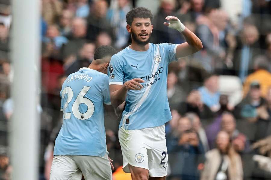 Matheus Nunes marcou na goleada do City ao Burnley