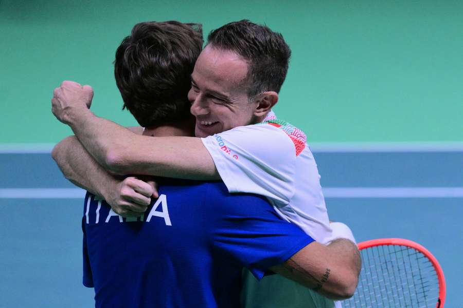 Volandri abbraccia Cobolli Volandri abbraccia Cobolli