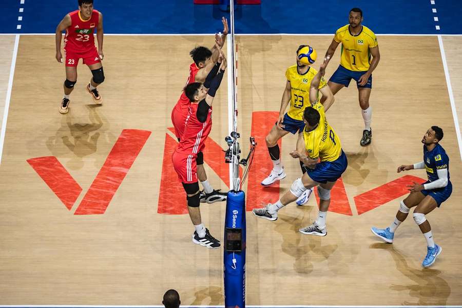 O Brasil foi muito superior a China O Brasil foi muito superior a China