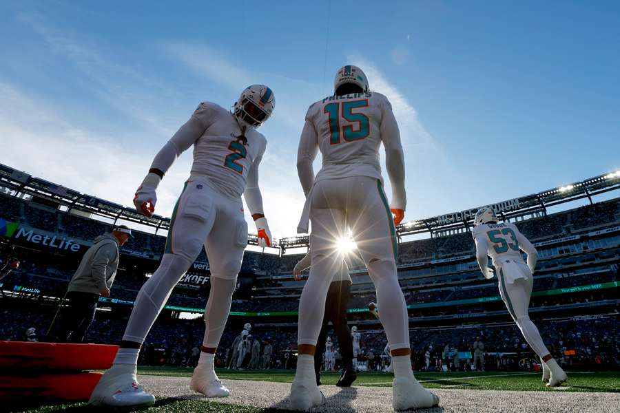 Die Miami Dolphins haben zur Black Friday-Premiere der NFL einen deutlichen Sieg eingefahren.