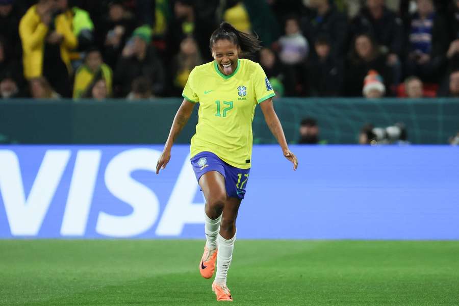 Borges tornou-se a quarta mulher brasileira a marcar três golos num Campeonato do Mundo