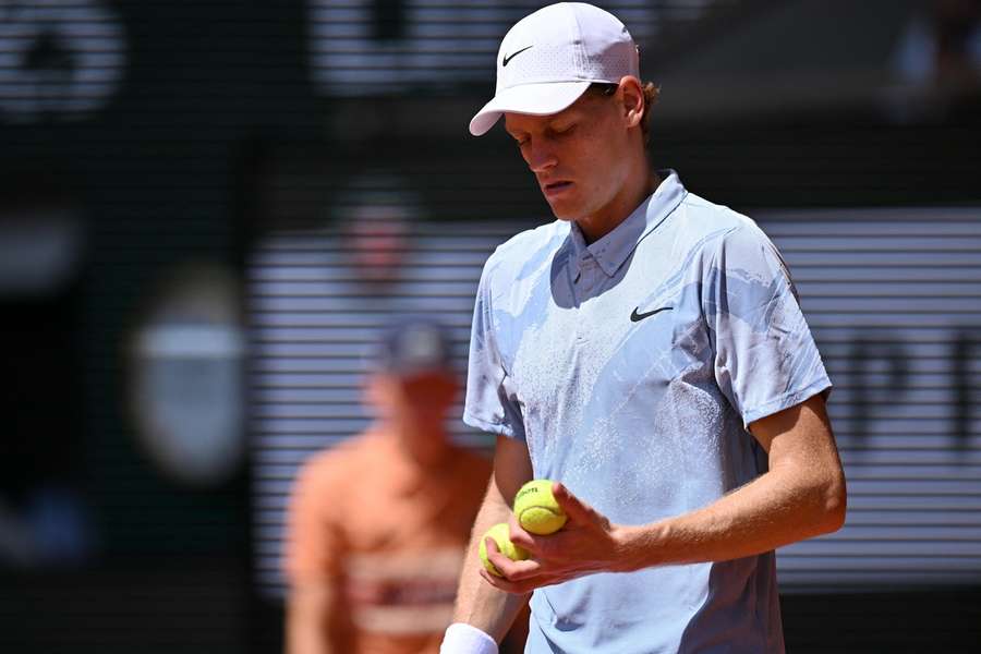 Jannik Sinner musel zrušit start na US Open. Jannik Sinner musel zrušit start na US Open.