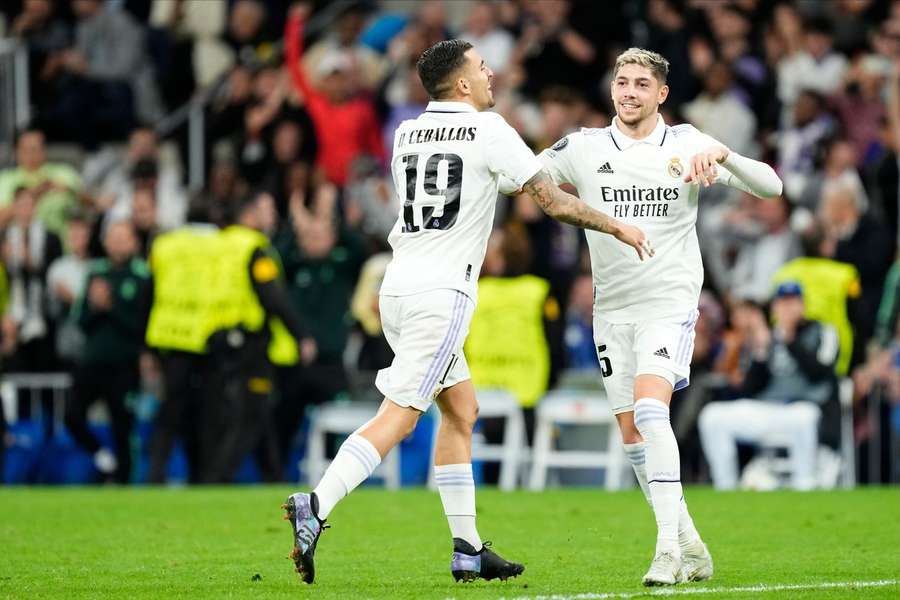 Real Madrid a câștigat grupa F, cu 13 puncte.