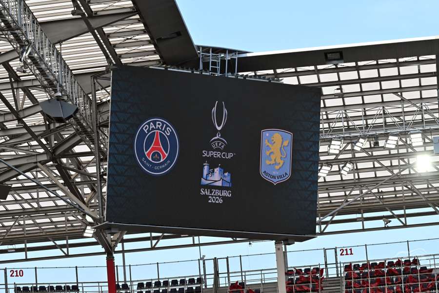 Superpohár UEFA mezi PSG a Aston Villou hostí Salcburk. Superpohár UEFA mezi PSG a Aston Villou hostí Salcburk.