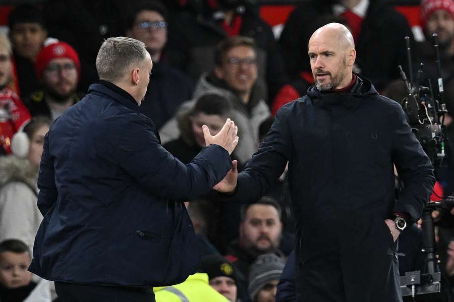 Erik ten Hag (r.) steht mit Manchester United in seinem ersten Finale.