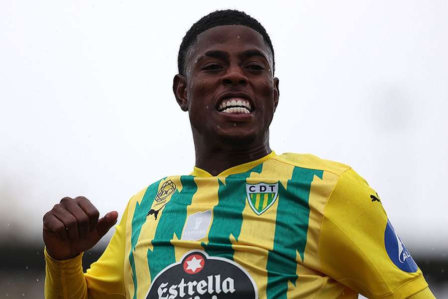 Yefrei Rodríguez deixa o Tondela