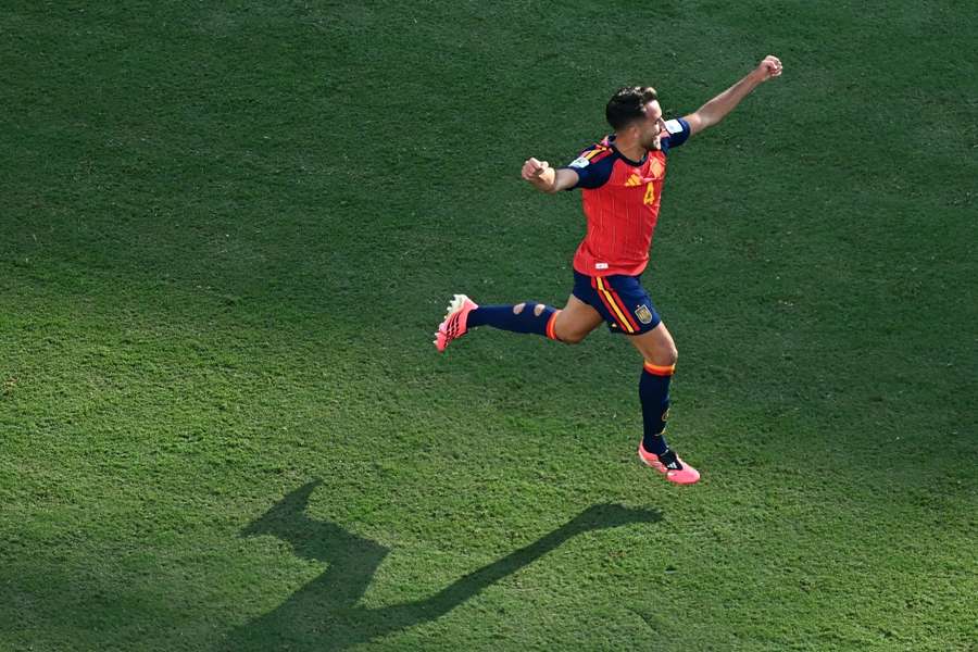 Eric García celebra la victoria de España en la final del Mundial 2026