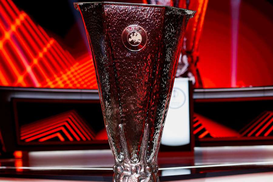 O troféu da Liga Europa O troféu da Liga Europa