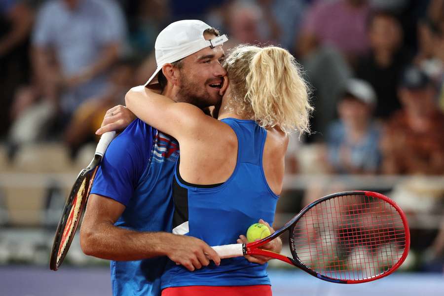 Machac and Siniakova celebrate