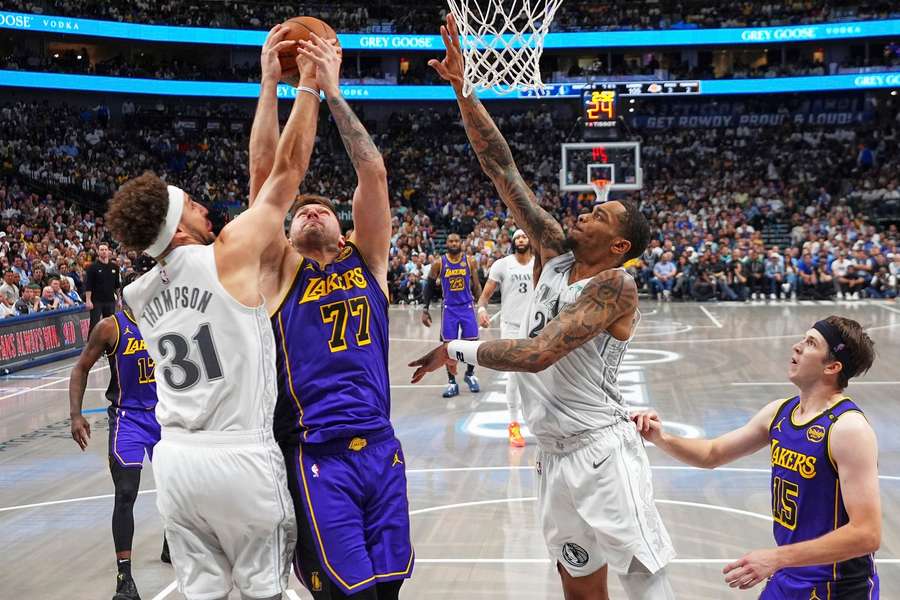 Doncic glänzte bei seiner emotionalen Rückkehr nach Dallas.