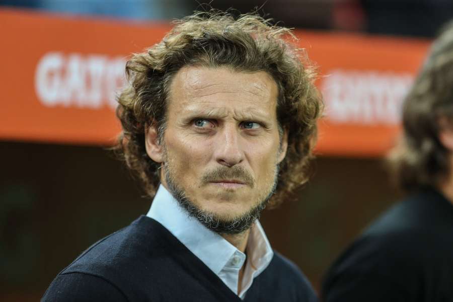 Diego Forlán ist zurück an der Seitenlinie