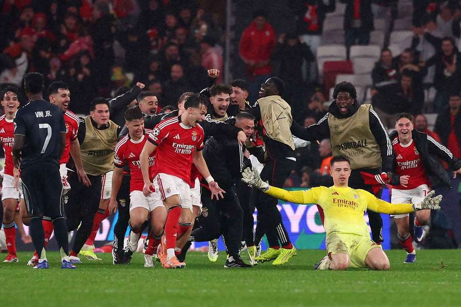 Trubin marcou o golo do 4-2 que apurou o Benfica no jogo com o Real Madrid