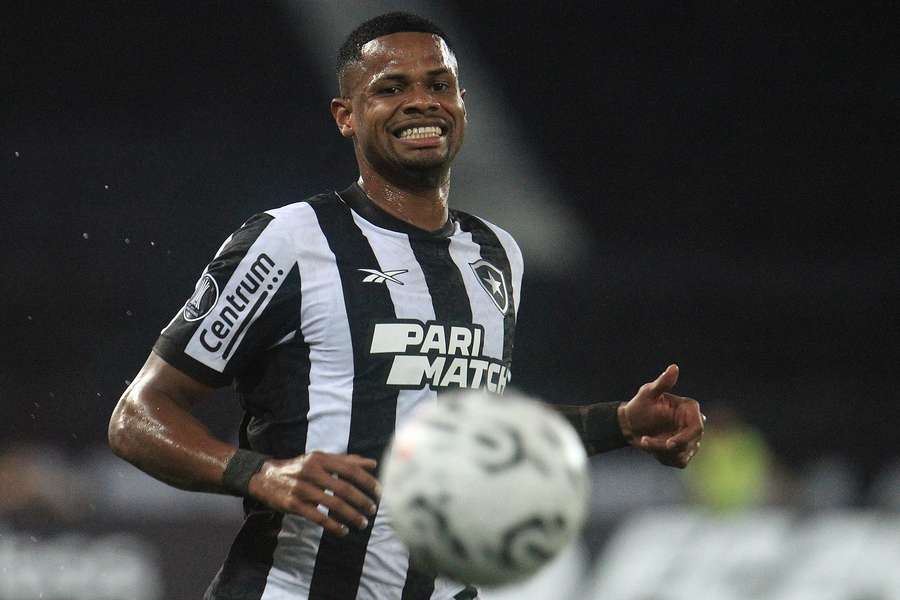 Júnior Santos viveu um dia inesquecível no estádio Nilton Santos