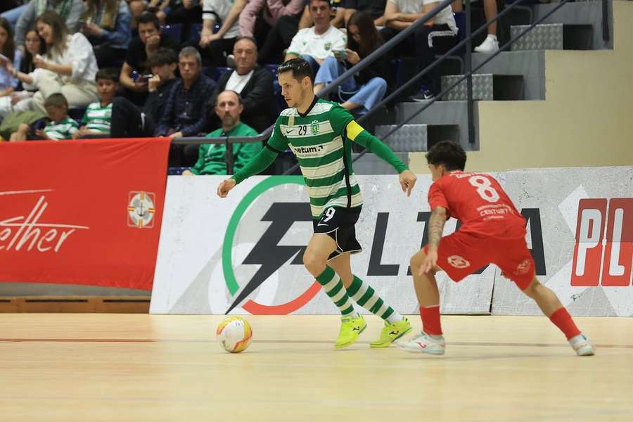 Alex Merlim foi o capitão do Sporting em Vila do Conde