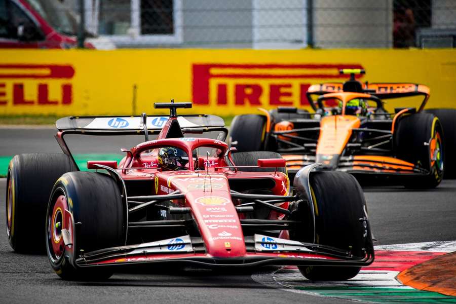 Charles Leclerc în acțiune în timpul Marelui Premiu al Italiei