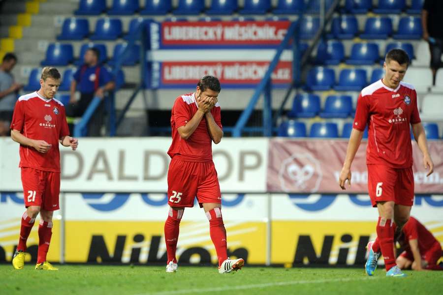Zklamaní hráči Skonto Riga po pohárovém duelu v Liberci